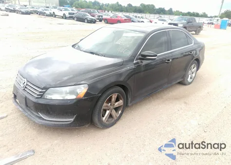 2013 Volkswagen Passat 2.5L Se z USA, uszkodzony, nr VIN 1VWBH7A3XDC117685